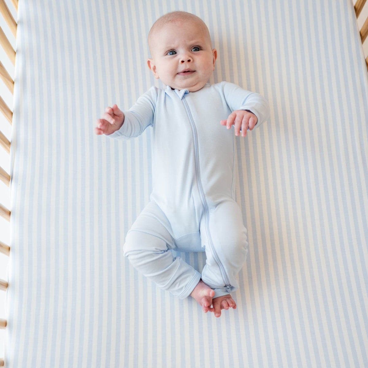 Crib Sheet in Small Mist Stripe