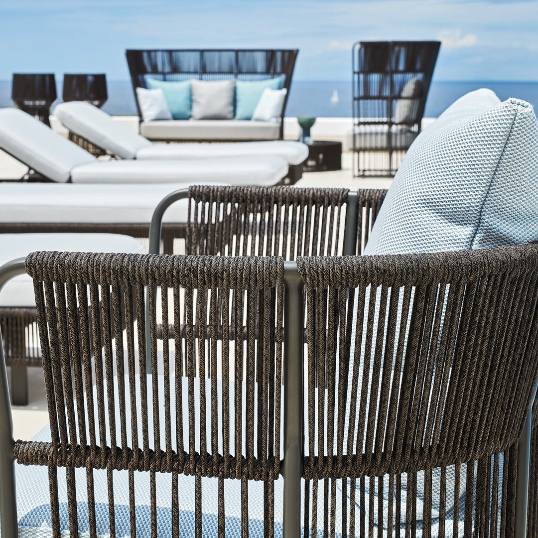 C Lounge Chair - 1067